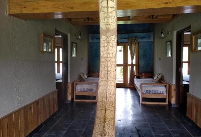 جناح عائلي, Osho Himalayas Meditation Resort