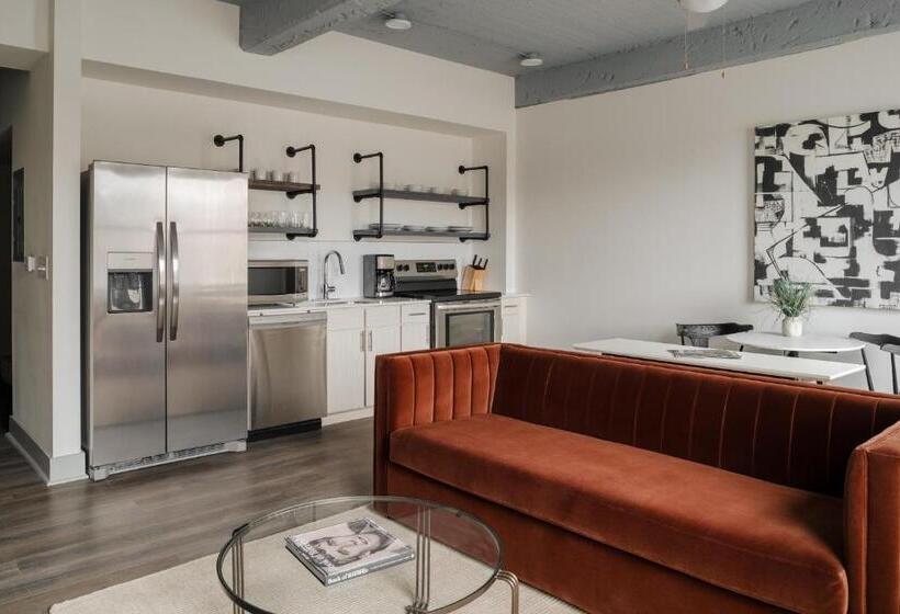 스탠다드 스튜디오 킹침대, Kasa Capitol Hill Downtown Nashville