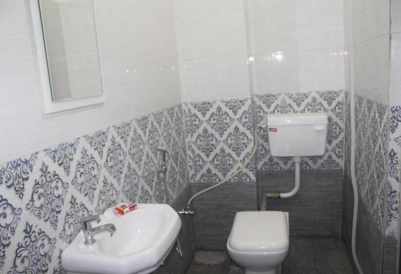 غرفة قياسية, Krishna & Restaurant