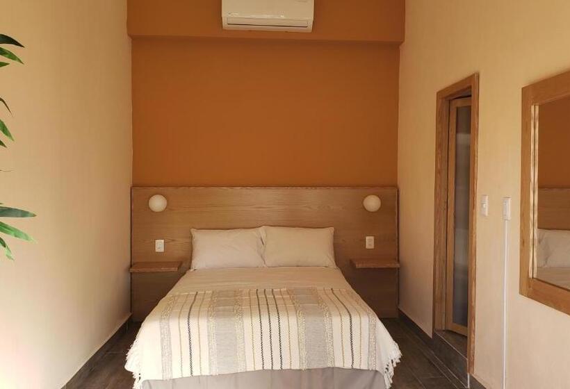 חדר סטנדרט לארבעה, Real De Castilla Nuovo