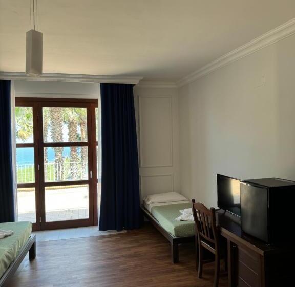 Четырехместный Номер Стандарт, Villa Livia