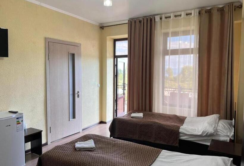 اتاق استاندارد, Aknur Deluxe