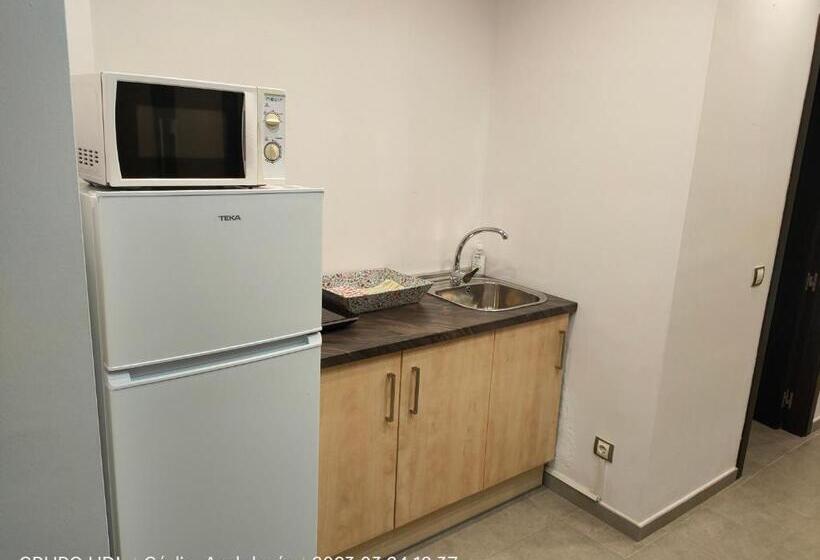 Номер Deluxe, Casa Pablo Picasso 9