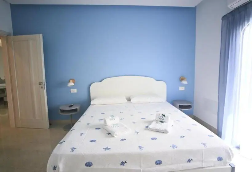 キングサイズベッドのスタンダードルーム, Villa Del Gaudio Rooms & Apartments