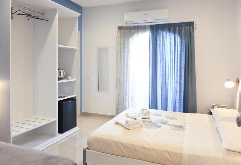 اتاق کلاسیک سه تخته, Villa Del Gaudio Rooms & Apartments