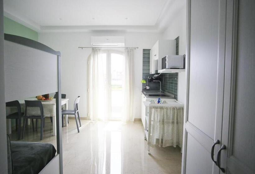 سوییت خانوادگی, Villa Del Gaudio Rooms & Apartments