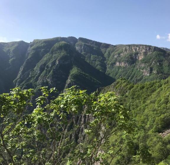 Вилла 3 Спальни, Harsnadzor Eco Resort