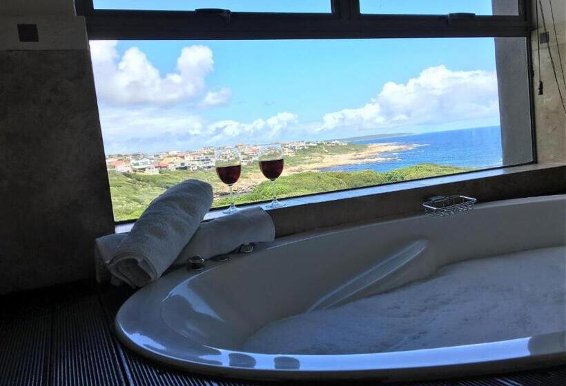 キングサイズベッドのスイートルーム, Marine 5 Boutique