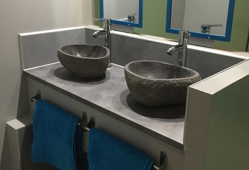 اتاق استاندارد با چشم‌انداز باغ, La Villa Kazuera