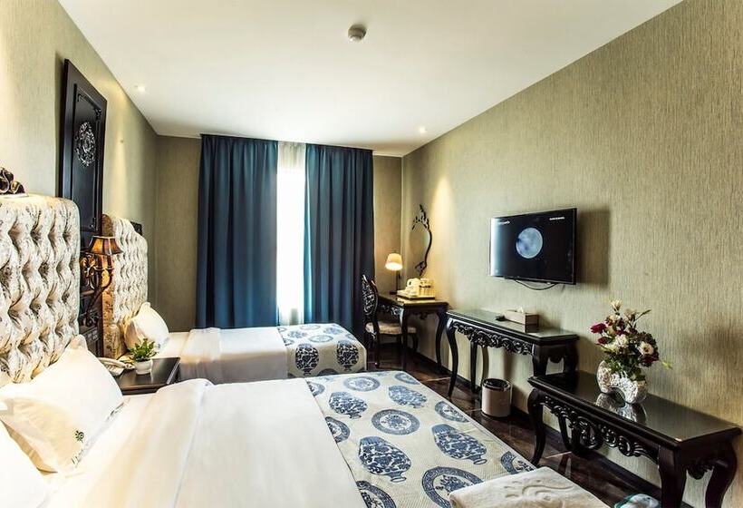 חדר דלוקס לשלושה, Midori Concept