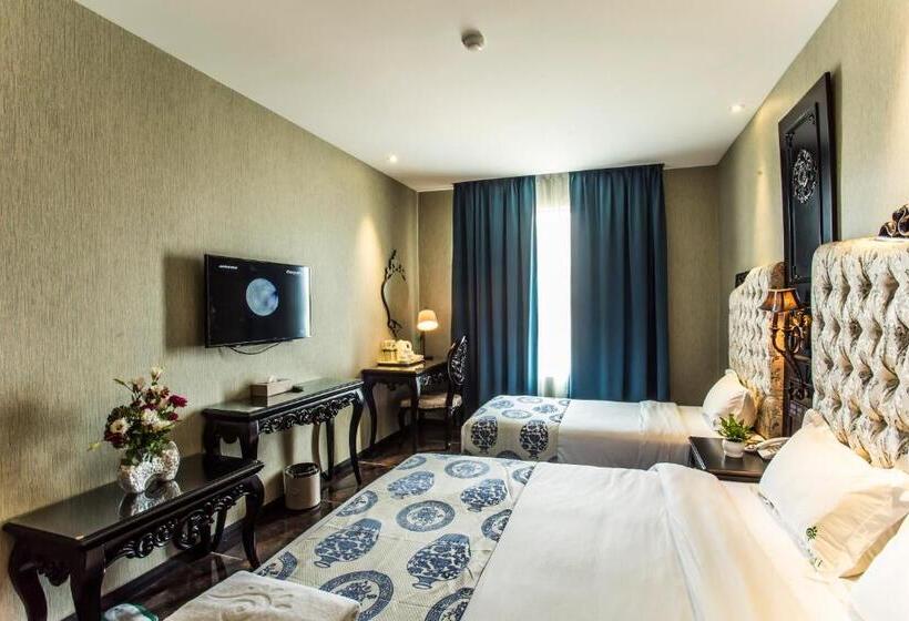 חדר דלוקס לשלושה, Midori Concept