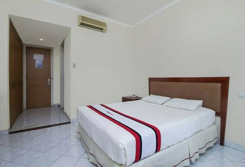 Standard-huone, Reddoorz @ Pejaten Raya