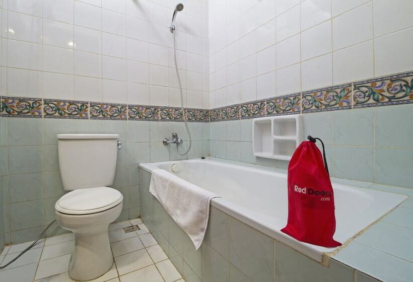 Номер Стандарт, Reddoorz @ Pejaten Raya