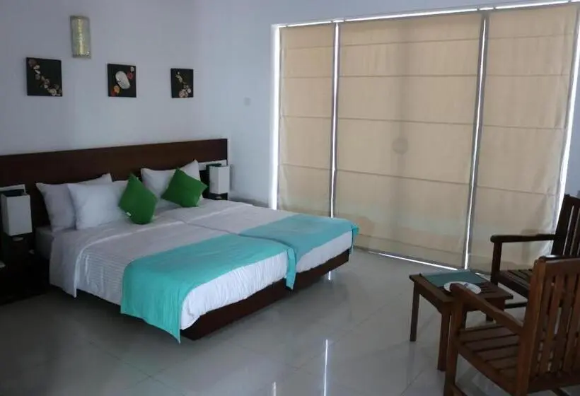 スタンダードシティビュールーム, Saprin Beach Resort