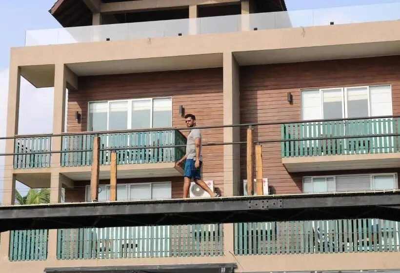 スタンダードシティビュールーム, Saprin Beach Resort