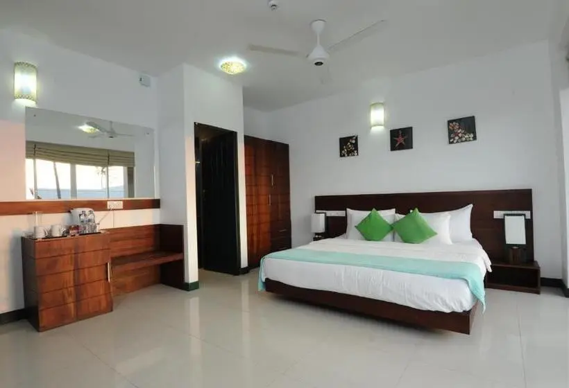 オーシャンビューデラックスルームバルコニー付き, Saprin Beach Resort