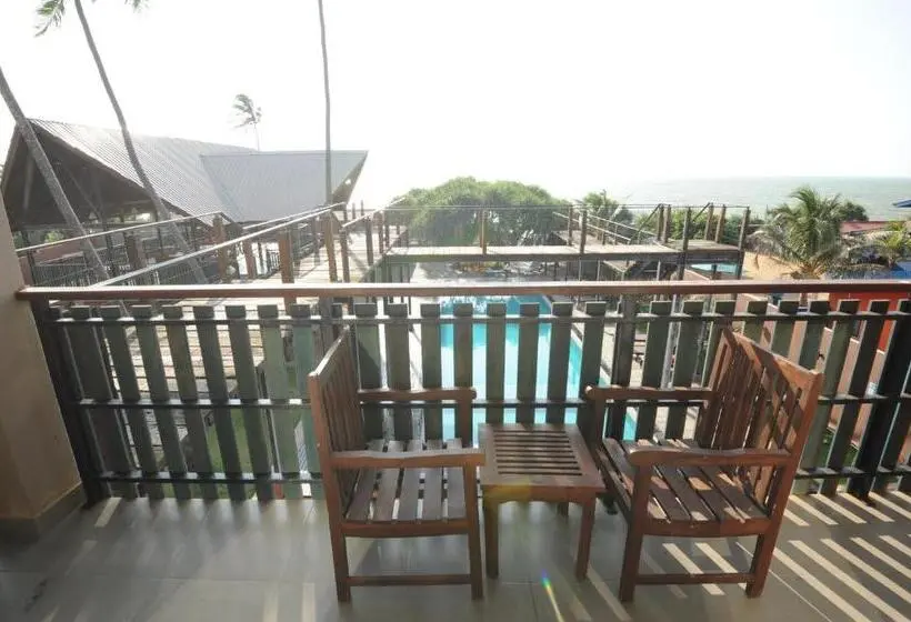 オーシャンビューデラックスルームバルコニー付き, Saprin Beach Resort