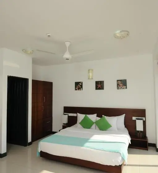 オーシャンビューデラックスルームバルコニー付き, Saprin Beach Resort