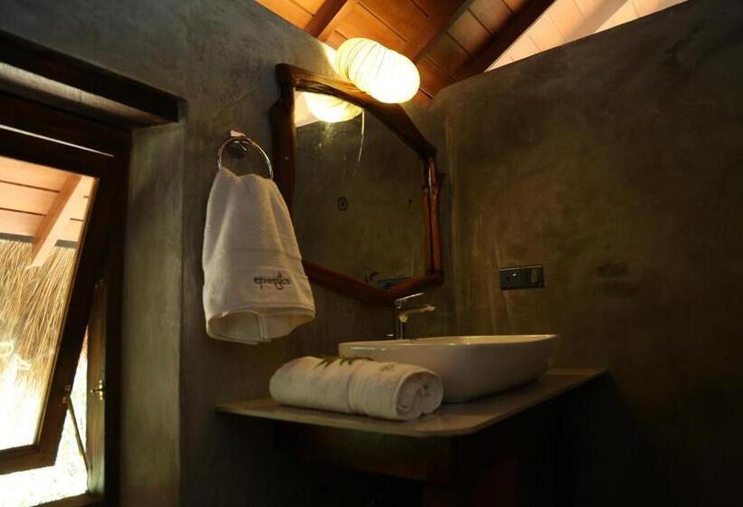 Standard room with outdoor bath, Athreya Ayurveda Ashram