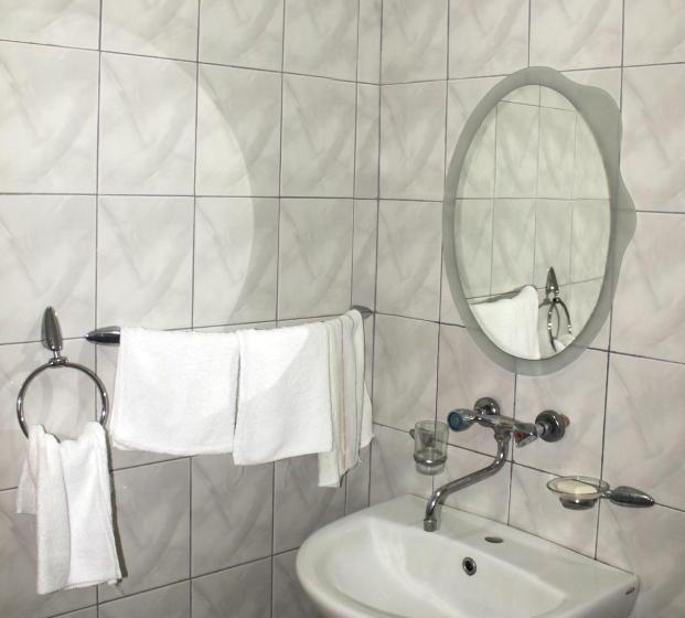 غرفة قياسية ثلاثية, Jermuk Ararat Health Spa