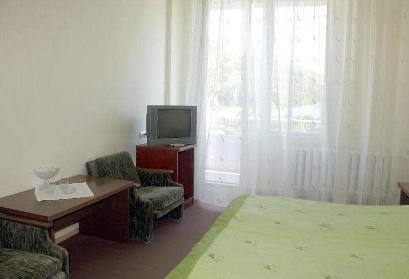 Номер Стандарт Трехместный, Jermuk Ararat Health Spa