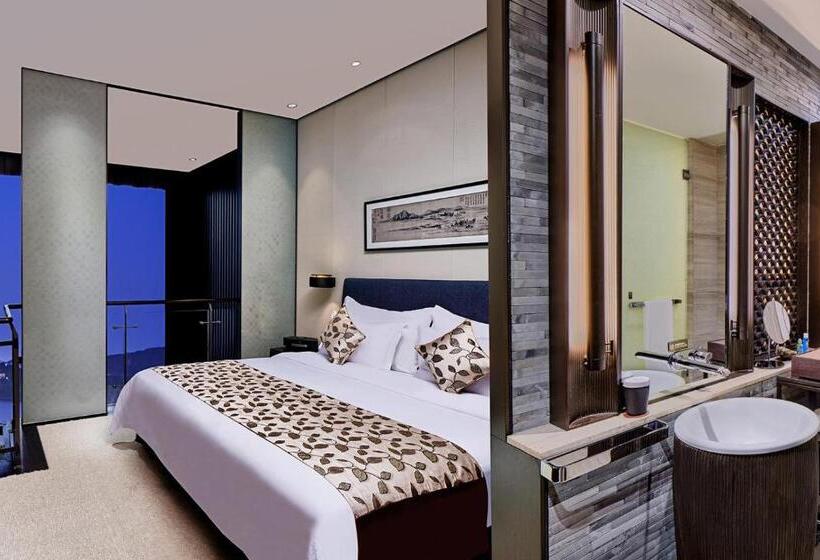 סוויטת דופלקס, Shenzhen Castle Golf