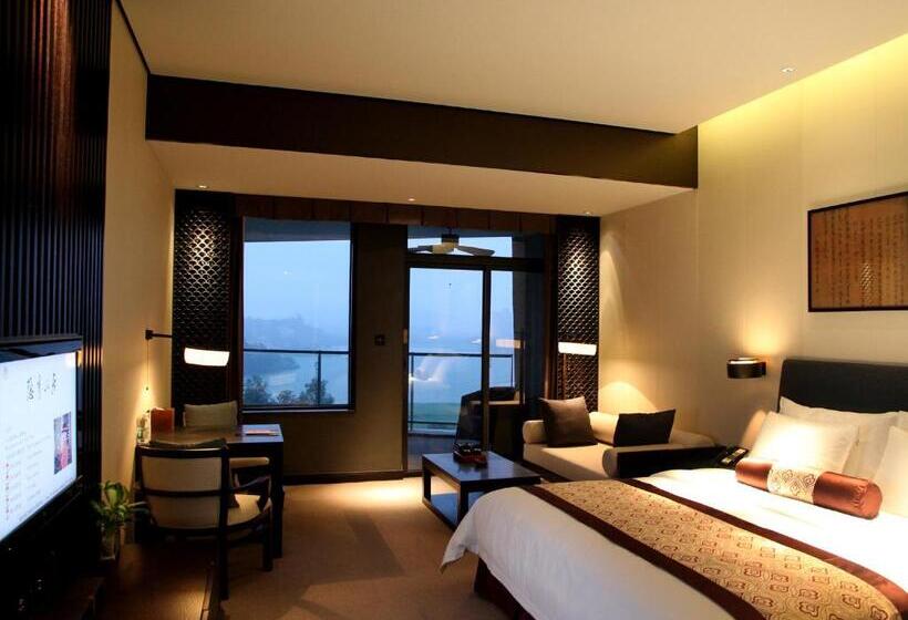 חדר דחוקס עם מיטת קינג, Shenzhen Castle Golf