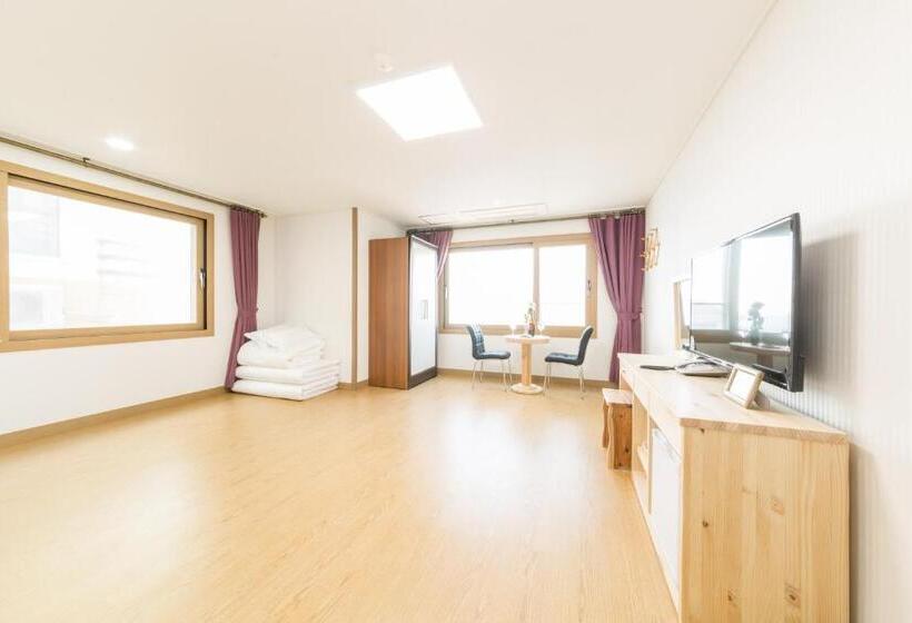 패밀리 룸, Samda Hostel