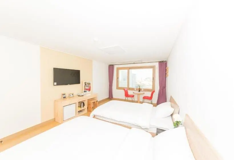 デラックストリプルルーム, Samda Hostel