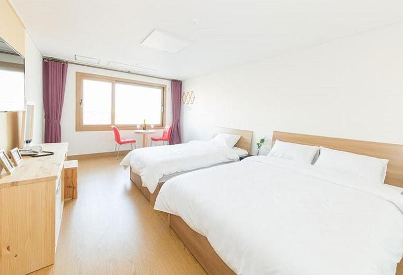 디럭스 룸, Samda Hostel