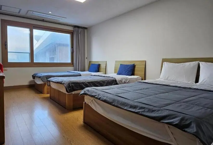 デラックストリプルルーム, Samda Hostel