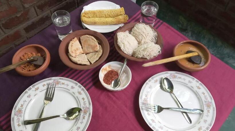 اتاق اکونومی یک تخته, Forest Villa Nature Resort