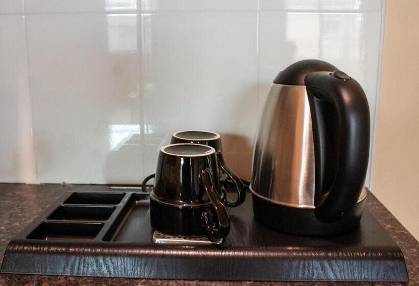 سوییت, Malville Boutique