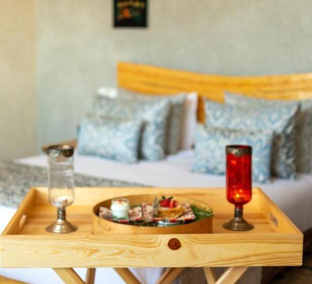 سوییت خانوادگی, Diar Illi