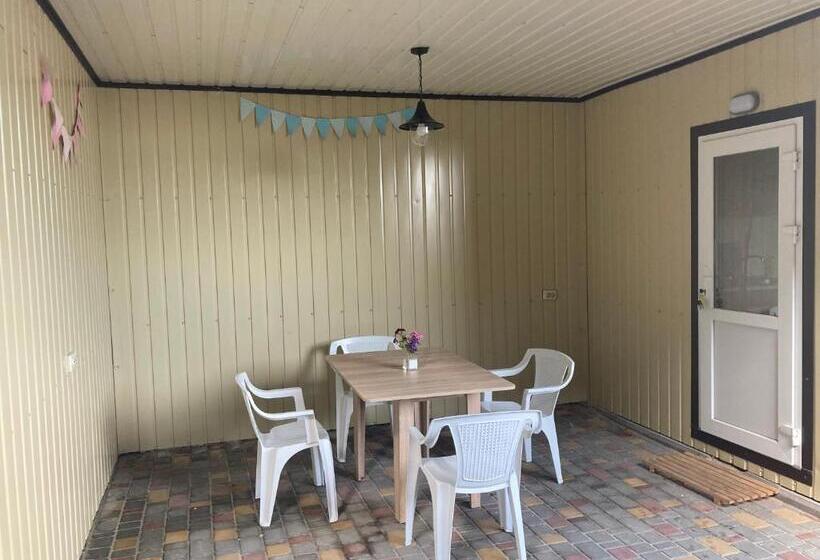 Standard Szoba, Nomera U Moria