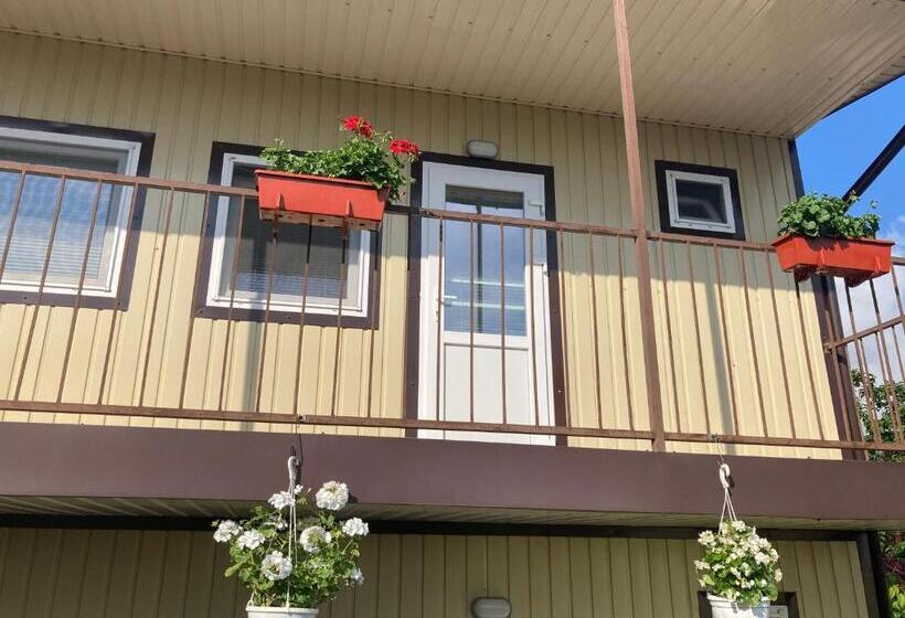 Standard Szoba, Nomera U Moria