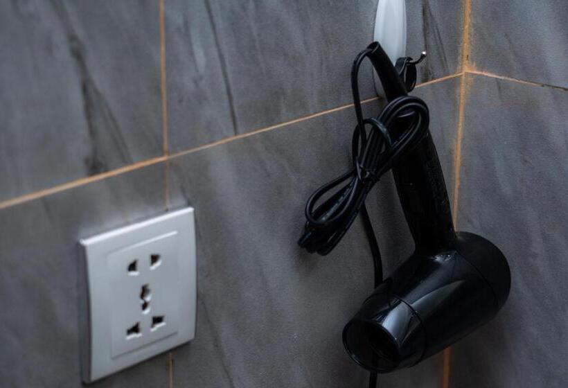 Дом 2 Спальни, Sala Kanseng Home