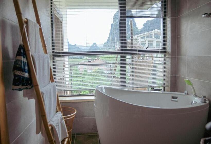 חדר סטנדרט עם מרפסת, Yangshuo Shui Mo Ju Guesthouse