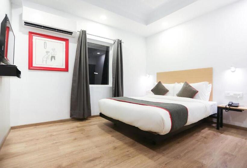 Номер Стандарт, Super Oyo Townhouse 143 Hotel Royal Garden Park Street Mullick Bazar Crossing