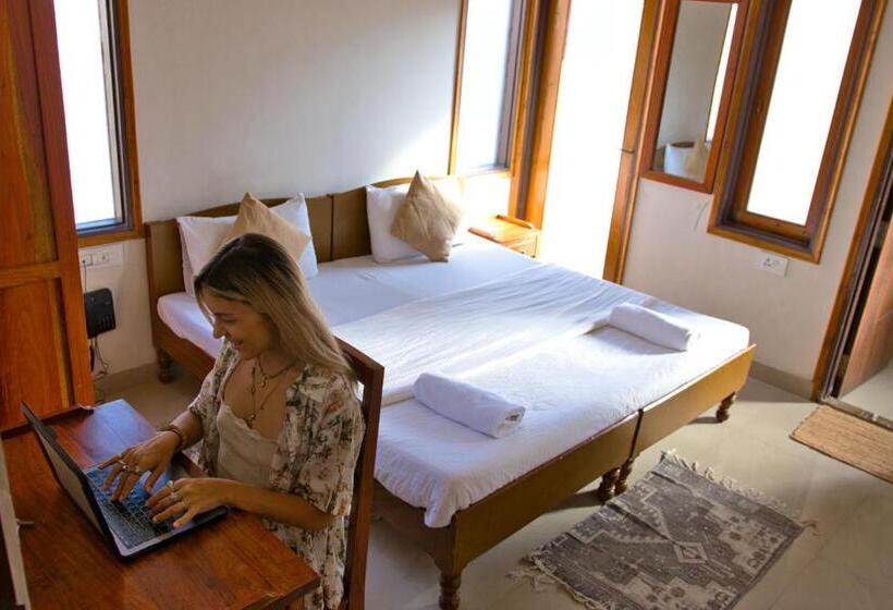 غرفة ديلوكس, Chillout   A Boutique Hotel & Rooftop Restaurant Jaipur