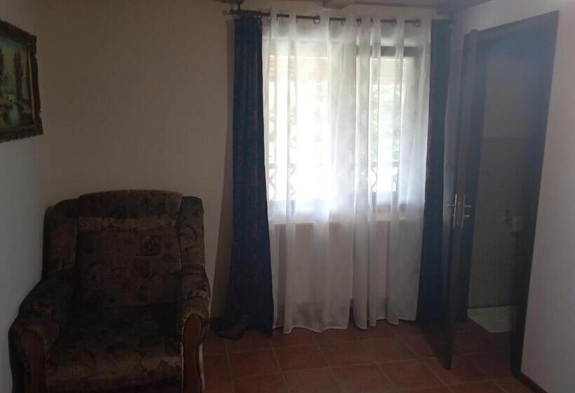 Quarto Deluxe, Pensiunea Dateș