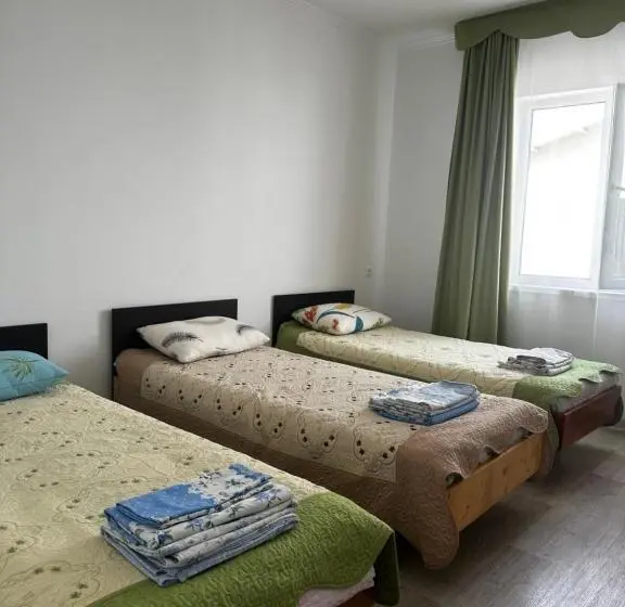 اتاق کلاسیک سه تخته, Guest House Arbat