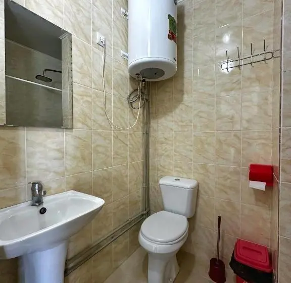 اتاق کلاسیک سه تخته, Guest House Arbat