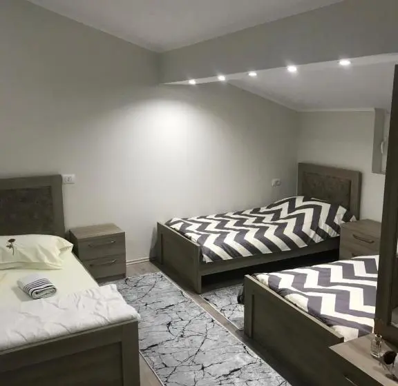 اتاق استاندارد چهار تخته, Guesthouse Bellavista