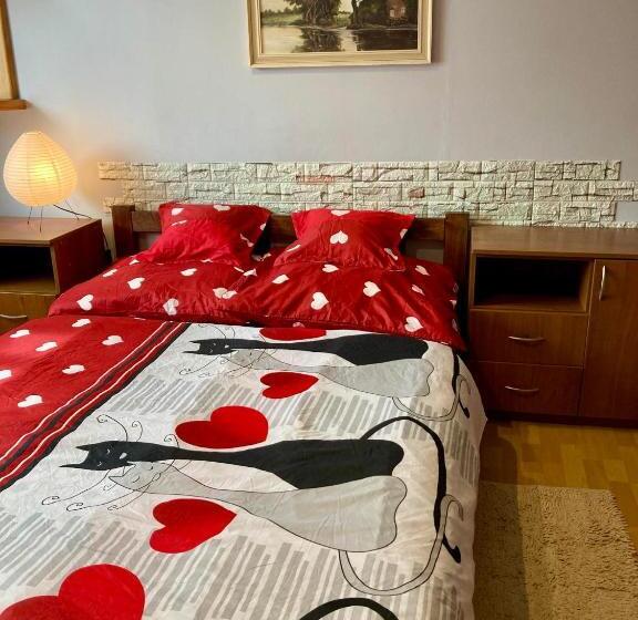 스탠다드 스튜디오, Penzión Roal Pieniny