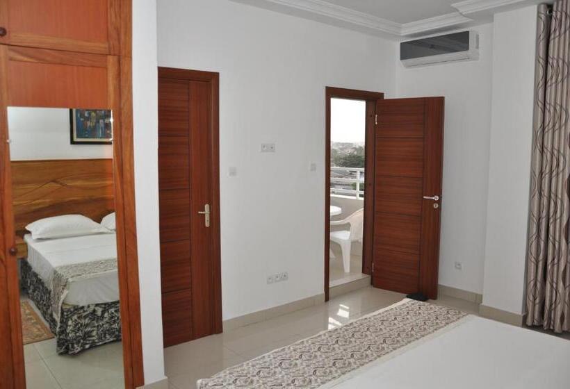 اتاق سوپریور, Rosalie S Suites