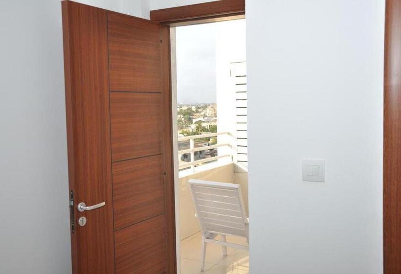 اتاق استاندارد با تخت بزرگ, Rosalie S Suites