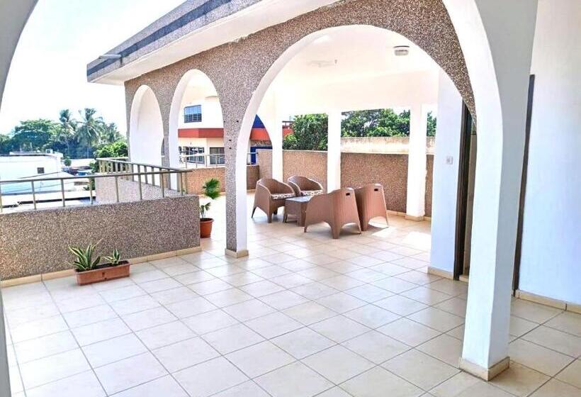 1 Bedroom Penthouse Apartment, Rosalie S Suites