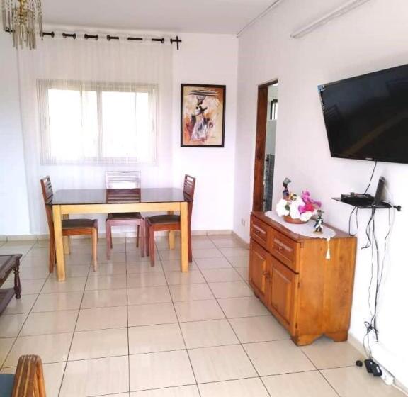 1 Bedroom Penthouse Apartment, Rosalie S Suites