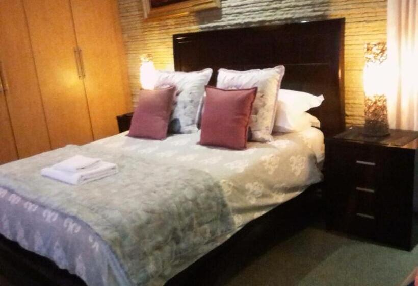 Семейный Номер, Eagles Rock Guest House